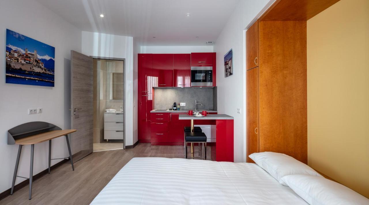 Appartements French Riviera Confidential Centre Ville Juan Les Pins Proche Des Plages Exterior photo