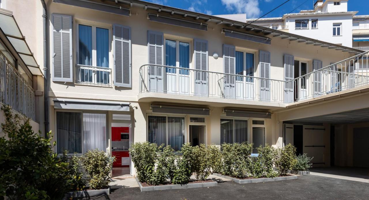 Appartements French Riviera Confidential Centre Ville Juan Les Pins Proche Des Plages Exterior photo